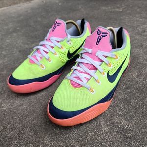 Nike Kobe IX 9 GS - Womens Shoes - SIZE 8